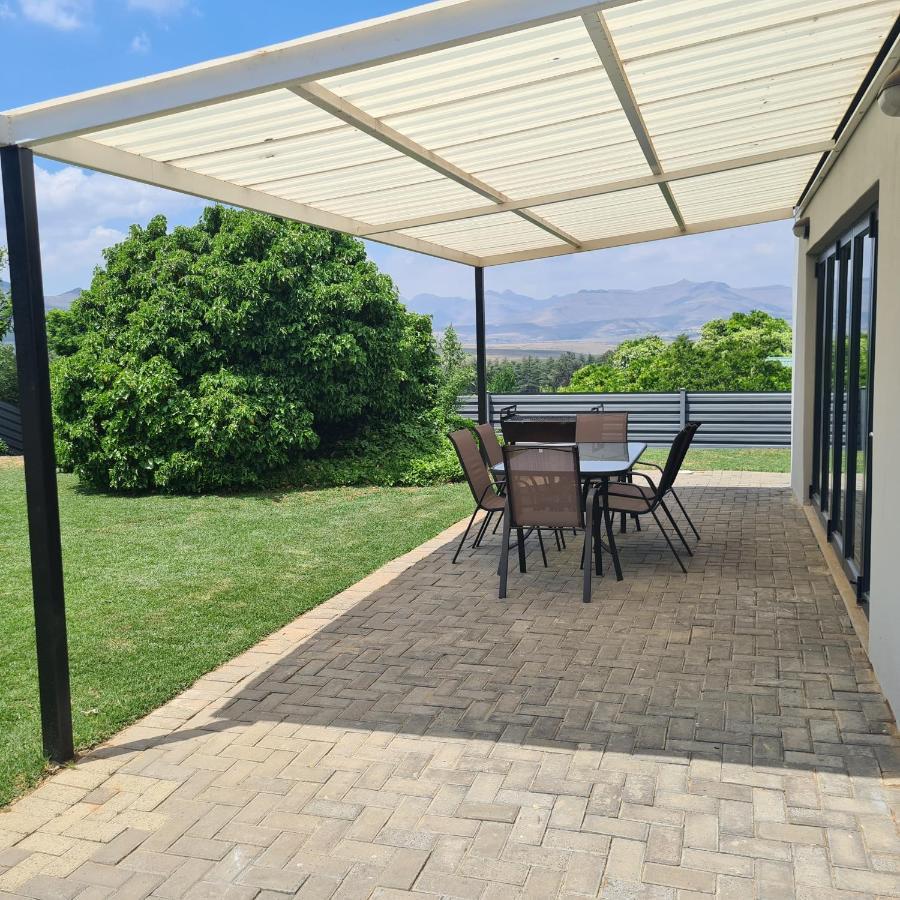 Clarens Escape Apartamento Exterior foto