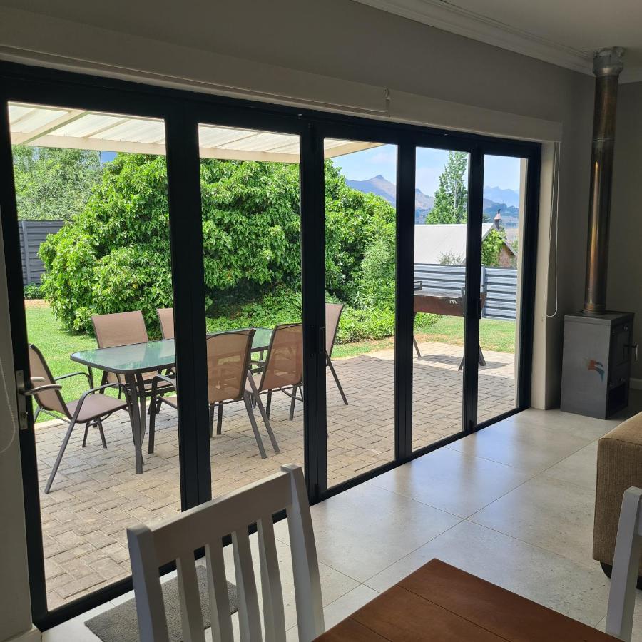 Clarens Escape Apartamento Exterior foto